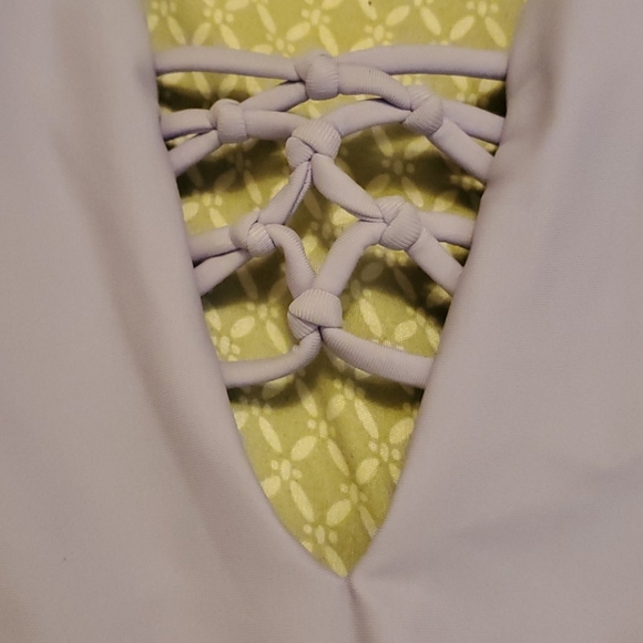 Volcom bathing suit - Picture 3 of 8